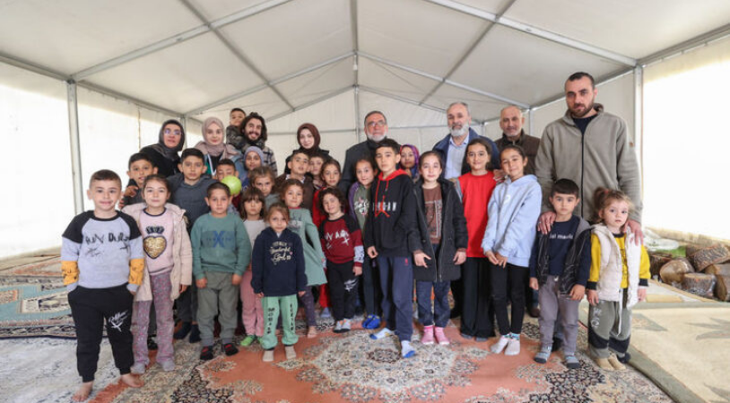 Kahramanmaraşlı emekli imam, afetzede çocuklara söylediği şarkıyla gönüllerine dokundu
